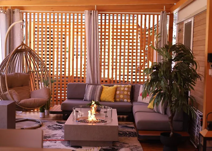 Iris Holiday Homes