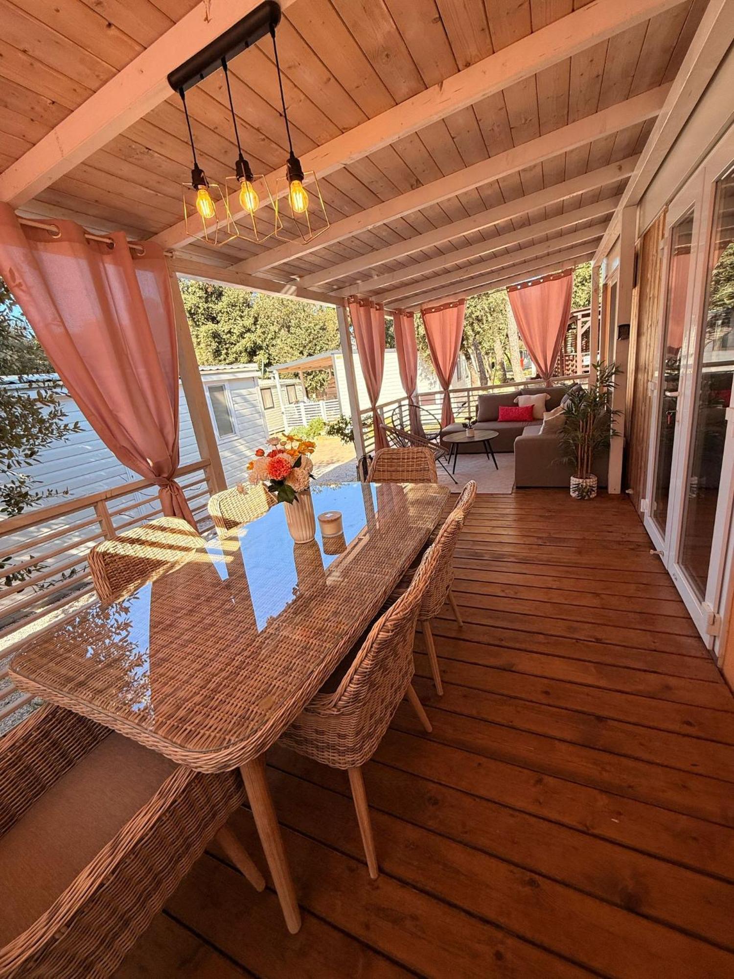 Campsite Iris Homes 4*